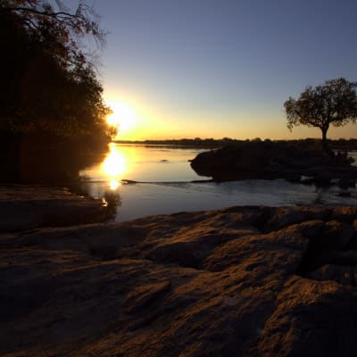 Canoe sundowner image