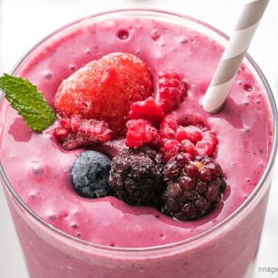 Wild Berry Yoghurt Fruit Smoothie - K85 image