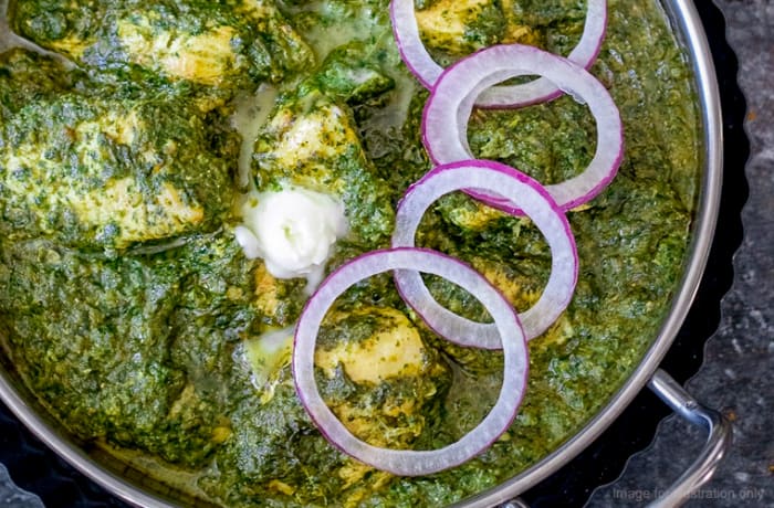 Lazeez Murgh Saag