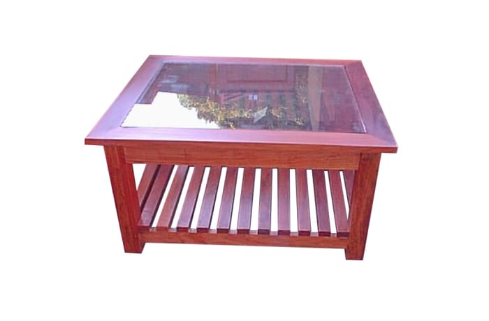 Medium-sized glass and slats Coffee table