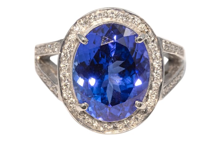 White Gold Tanzanite & Diamonds Split Shank Oval Ring 