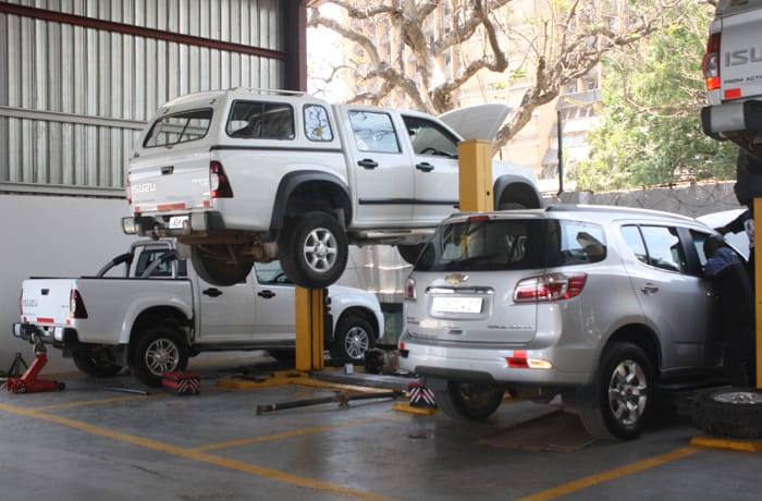 Car servicing & repairs image