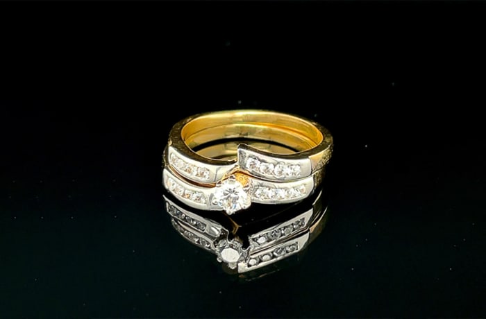 Swirl Brilliant Cut Bridal Set Gold Wedding Ring image