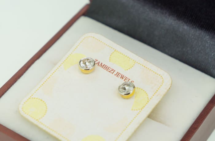 Yellow Gold Diamond Stud Earrings  image