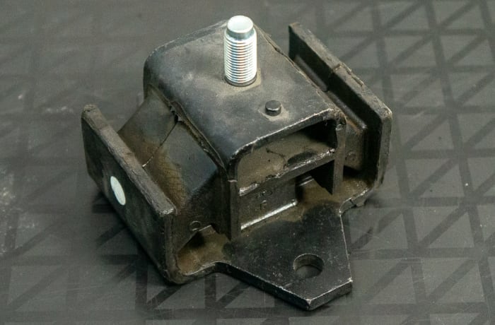 Nissan - Engine Mount left image