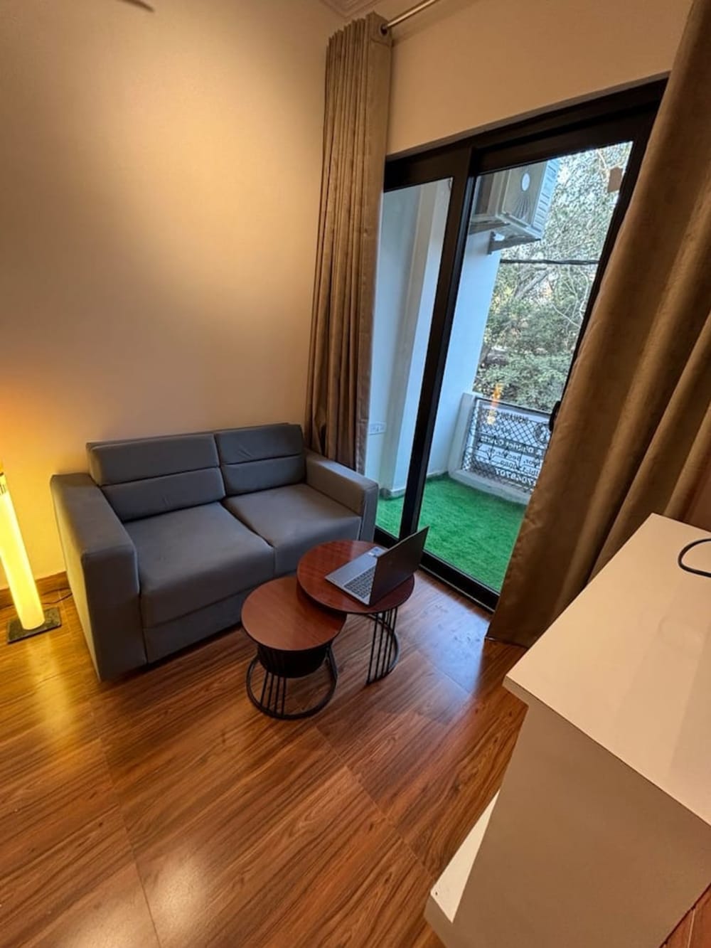 The Metropolitan Suite