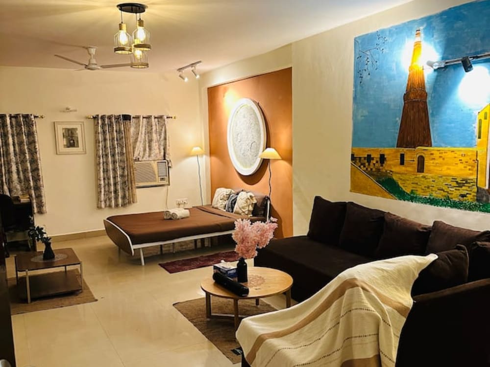 Qutub Terrace House