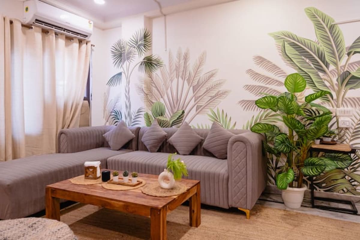 Citadel Calm — Apartment in Hauz Khas, South Delhi