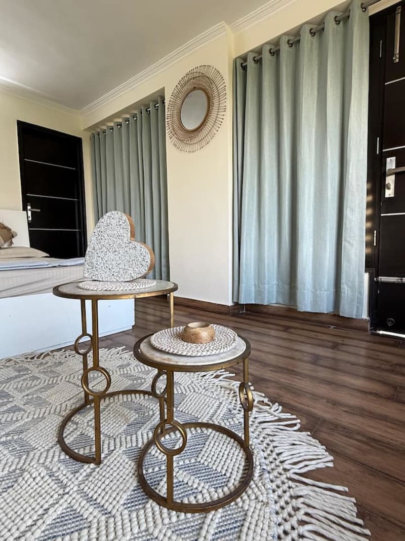Lantern Deck — Penthouse in Vasant Kunj, South Delhi (photo 2)