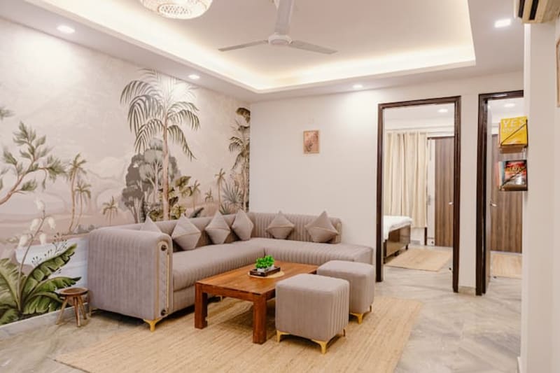 The Palm Edit — Apartment in Chattarpur, South Delhi (photo 2)