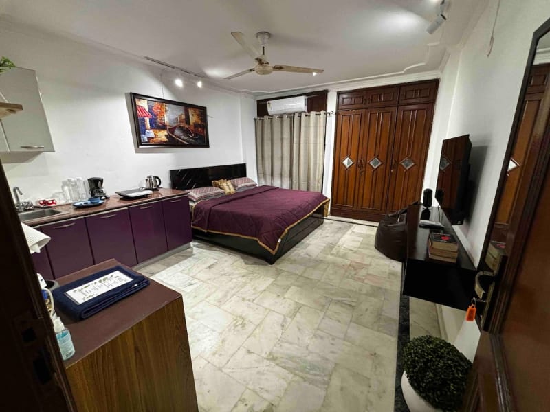 The Highline Studio, stay in South Delhi