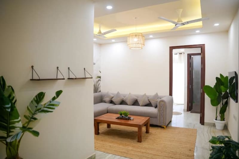 Urban Tropic Suites — Apartment in Lajpat Nagar, South Delhi (photo 3)