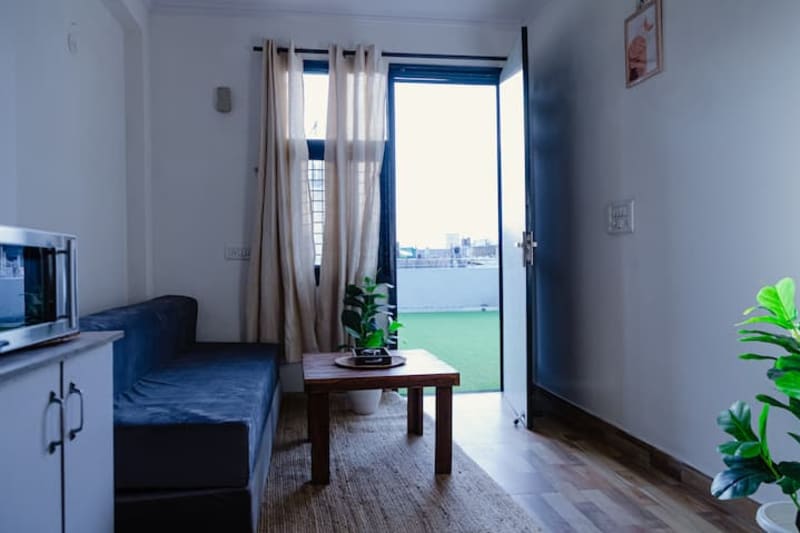 The Terrace Nook — Studio in Chattarpur, South Delhi (photo 2)