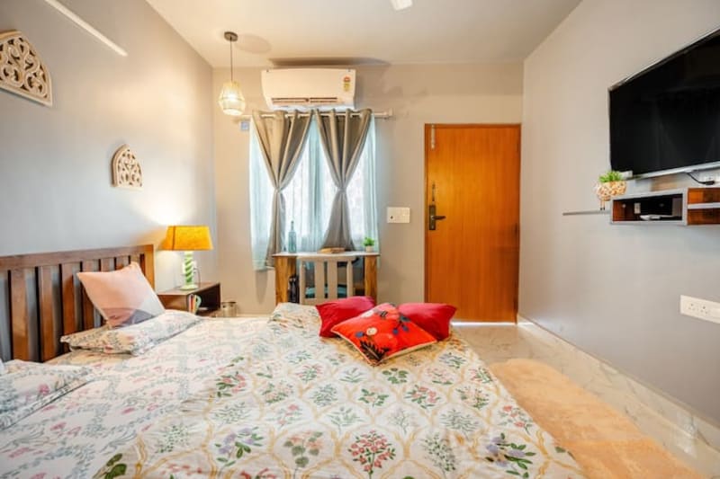 Moonlit terrace Penthouse — Penthouse in Cr Park, South Delhi (photo 2)