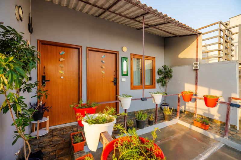 Moonlit terrace Penthouse — Penthouse in Cr Park, South Delhi (photo 5)