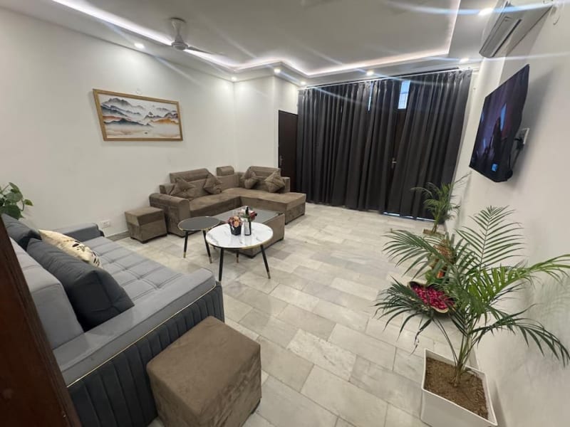 The Central Abode — Apartment in Lajpat Nagar, South Delhi (photo 3)