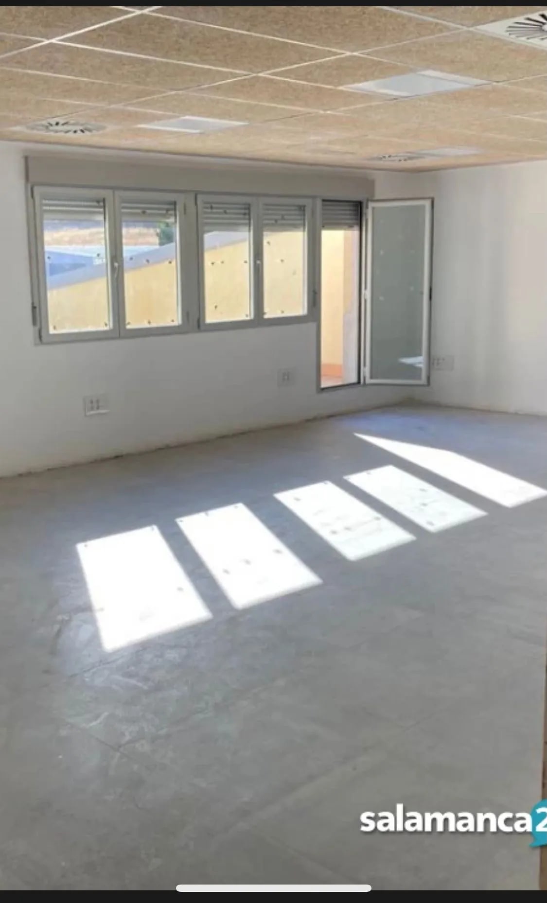 Ventana Moderna de Perfil Fino