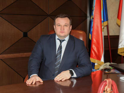 Поздравление Главы м.р.Безенчукский В.В.Аникина с Днем знаний
