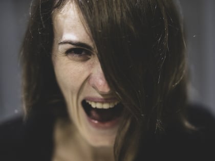 Психиатр назвал правила общения с психически больным человеком весной