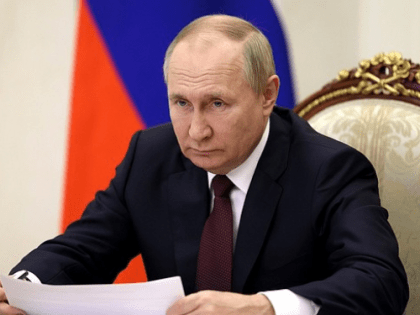 Владимир Путин успокоил россиян насчет судьбы денег в будущем году