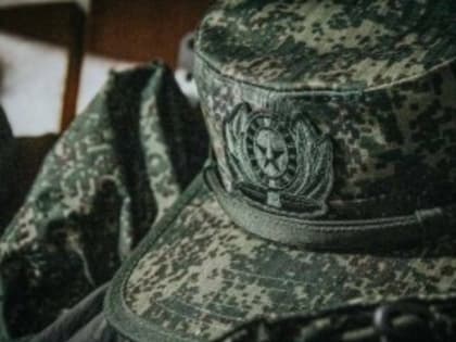 Дмитрий Азаров во время поездки в зону СВО осмотрел созданный пункт управления связью