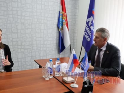 ВОПРОСЫ БЛАГОУСТРОЙСТВА: НА ПРИЕМ К ДЕПУТАТУ