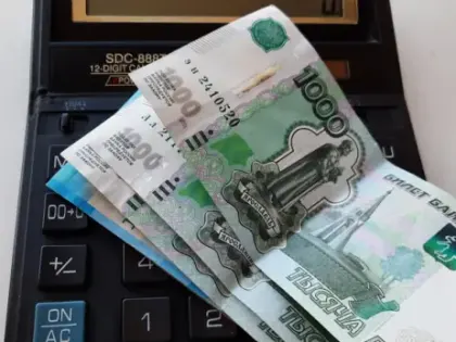Компании заманивают людей едой и бензином: что творится на рынке труда