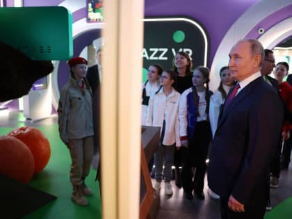 Работа продолжается! Владимир Путин поручил продлить выставку-форум «Россия» на ВДНХ до 8 июля