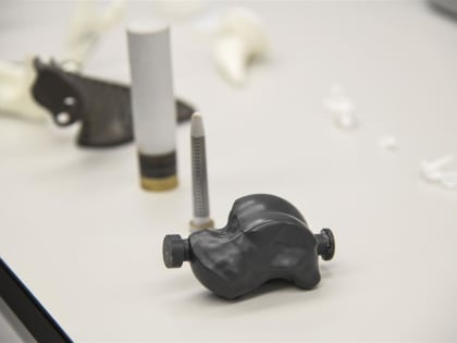 Спасение от инвалидности: в СамГМУ производят индивидуальные эндопротезы