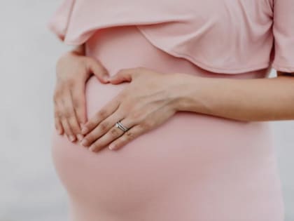 Врач назвала четыре фактора, влияющие на репродуктивное здоровье женщин