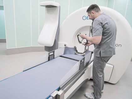 БЕЗ НОЖА РЕЖЕТ