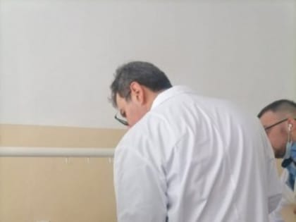 Армен Бенян  лично осмотрел пострадавших в ДТП в Нефтегорском районе