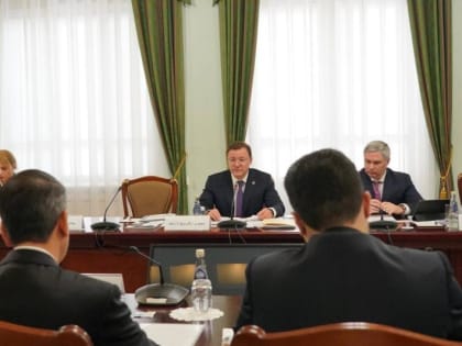 Губернатор Дмитрий Азаров встретился с представителями дипломатического корпуса Ирана