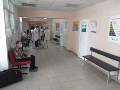 Терапевт - 15 минут, ЛОР на минуту дольше: сколько времени теперь уделят врачи пациентам