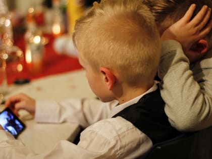 В Тольятти 78% родителей школьников поддерживают запрет смартфонов на уроках