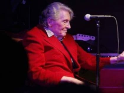 В США скончался певец, один из пионеров рок-н-ролла Джерри Ли Льюис