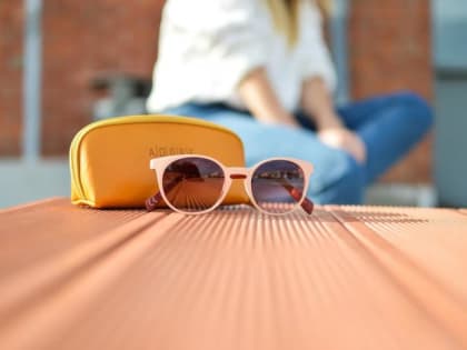 Стекло или пластик: офтальмолог рассказала, как выбрать солнцезащитные очки