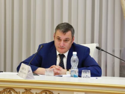 Новый губернатор Курской области: Александр Хинштейн назначен на пост временно исполняющего обязанности