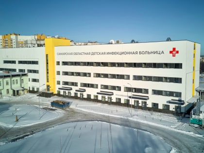 Дмитрий Азаров показал, как преображается областная детская инфекционная больница