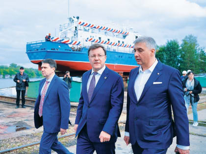 КОРАБЛИ И ЛАБОРАТОРИИ