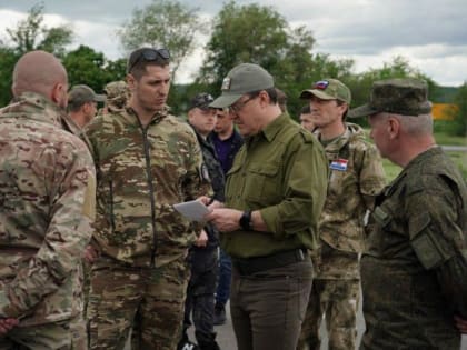 «Заряжены на Победу»: Дмитрий Азаров вновь встретился с бойцами в зоне СВО