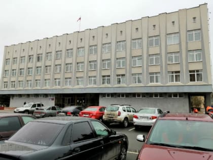 Мэрия Сызрани по дешевке распродает отечественные авто