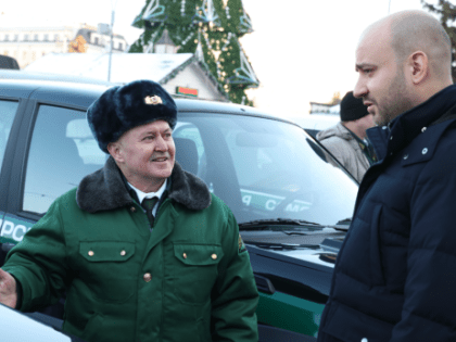 Вячеслав Федорищев передал «Самарским лесничествам» и «Самаралес» новую технику