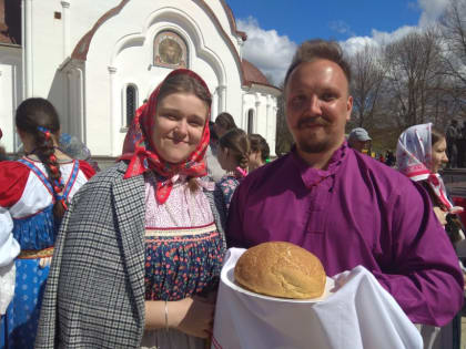 Красная горка. Время весны и любви, радостных знакомств и свадеб