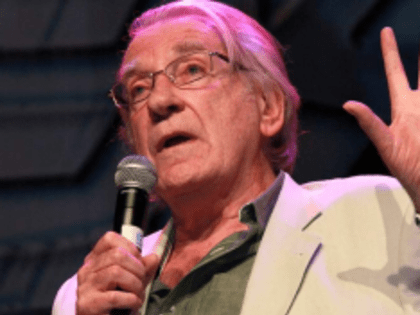 Умер британский актер Дэвид Уорнер, сыгравший в фильме «Титаник»