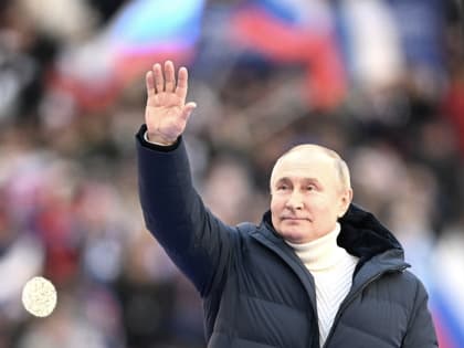 "Представляете, как все эти санкции сплотили русский народ": американцы - о выступлении Путина на "Крымской весне"