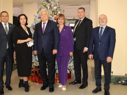 Депутаты Самарской губернской думы исполнят желания детей из&nbsp;города Снежное