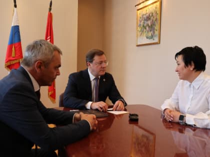 Дмитрий Азаров обсудил на встрече в «Коммунаре» ход выполнения гособоронзаказа