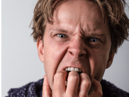 Почему в эти дни даже у здоровых людей может страшно болеть голова и как с этим бороться