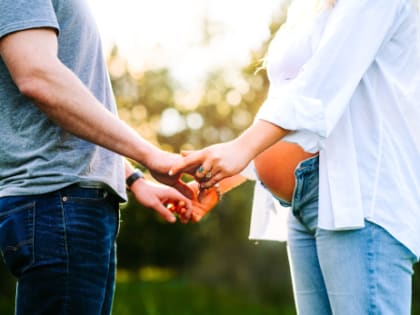 Девушек намерены бесплатно учить в вузах, но для этого им придется забеременеть